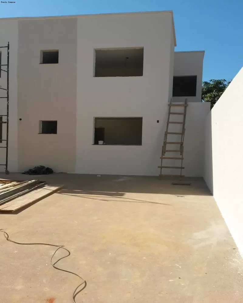 Apartamento à venda com 2 quartos, 60m² - Foto 2