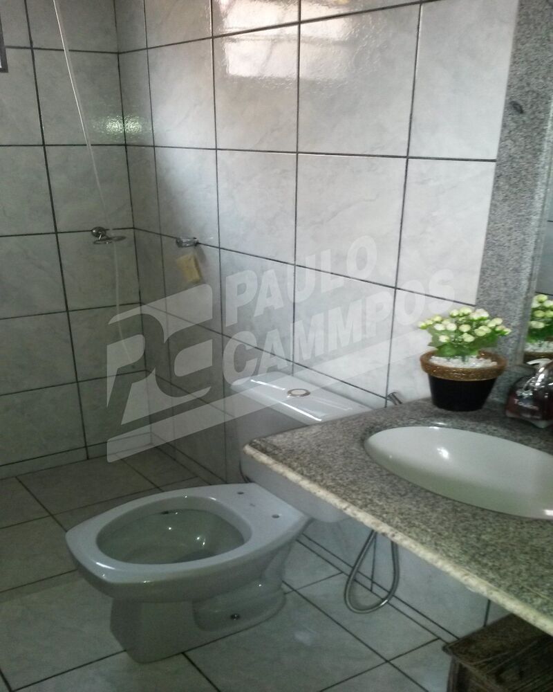Casa à venda com 2 quartos, 250m² - Foto 9