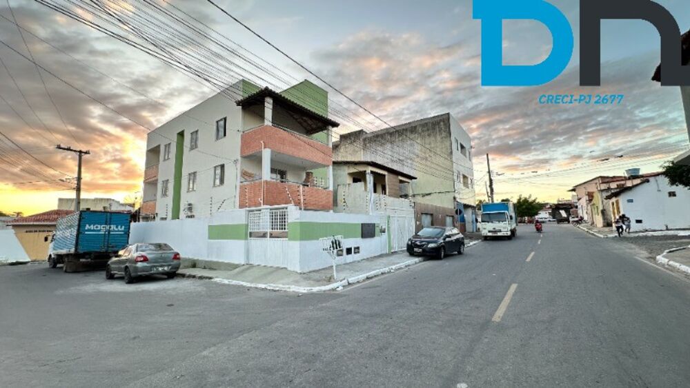 Apartamento à venda com 3 quartos, 100m² - Foto 1