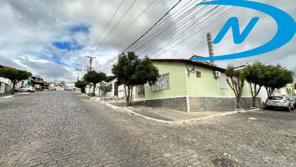 Casa, 4 quartos, 265 m² - Foto 2