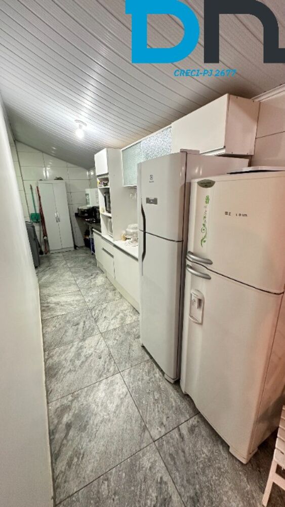 Casa à venda com 2 quartos, 180m² - Foto 4