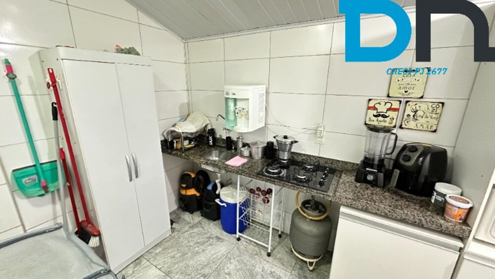 Casa à venda com 2 quartos, 180m² - Foto 3