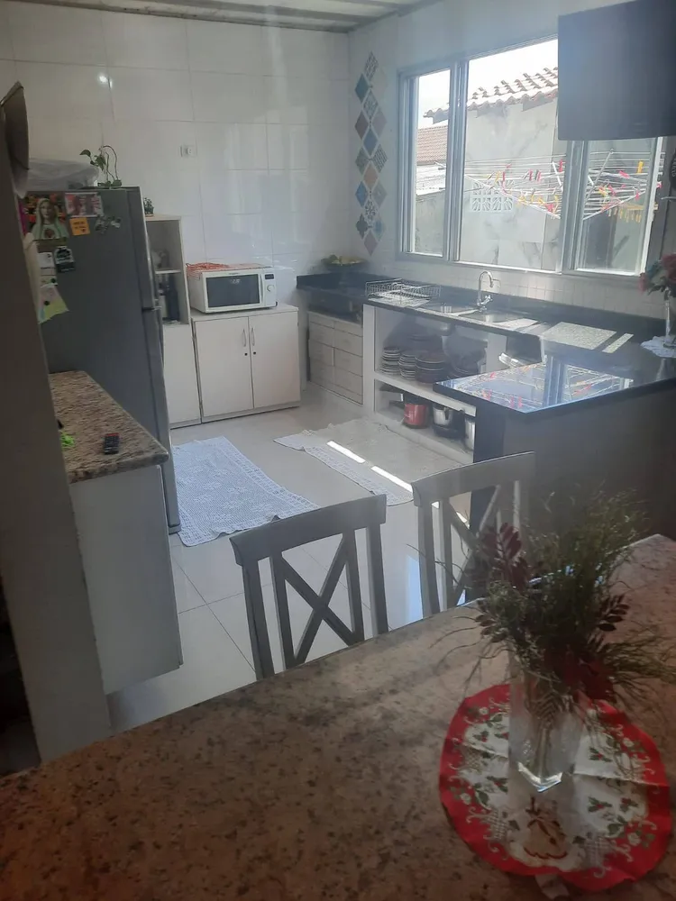 Casa, 3 quartos, 200 m² - Foto 3