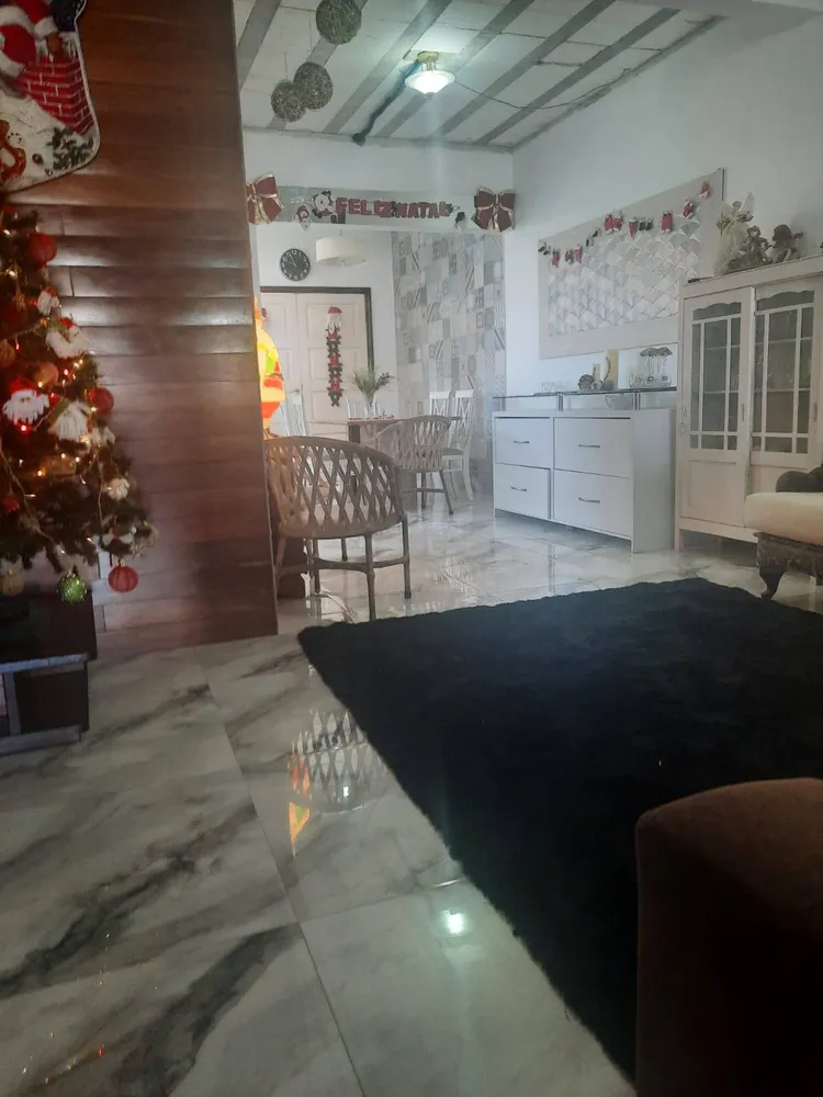 Casa, 3 quartos, 200 m² - Foto 2