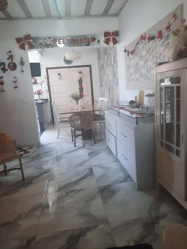 Casa, 3 quartos, 200 m² - Foto 2