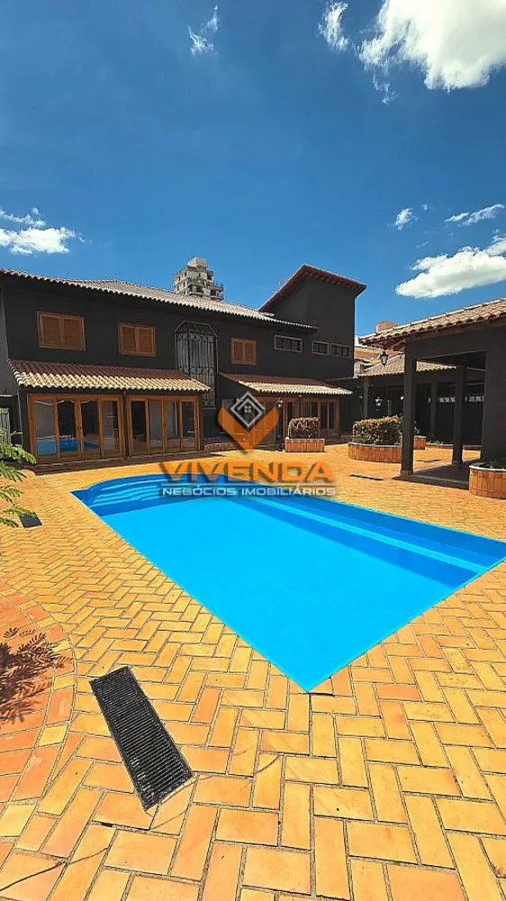 Casa, 4 quartos, 593 m² - Foto 1