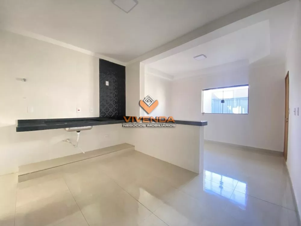 Apartamento à venda com 2 quartos, 72m² - Foto 1