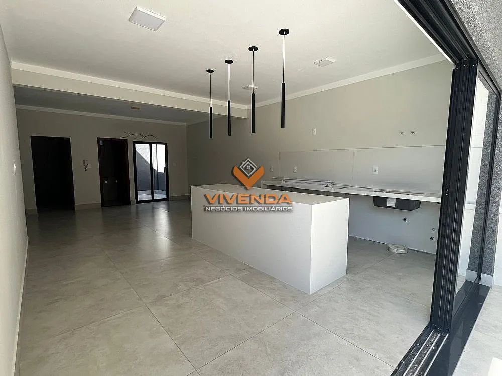 Casa, 4 quartos, 223 m² - Foto 3