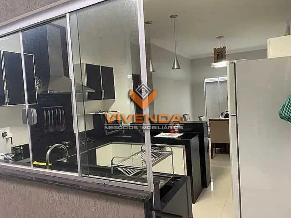 Casa, 3 quartos, 250 m² - Foto 5
