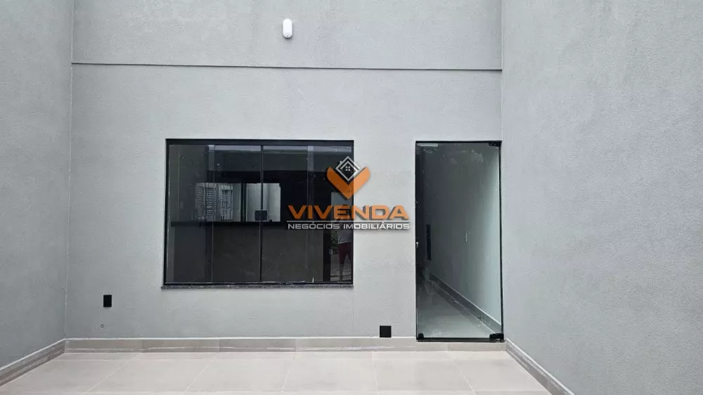 Casa à venda com 2 quartos, 68m² - Foto 2