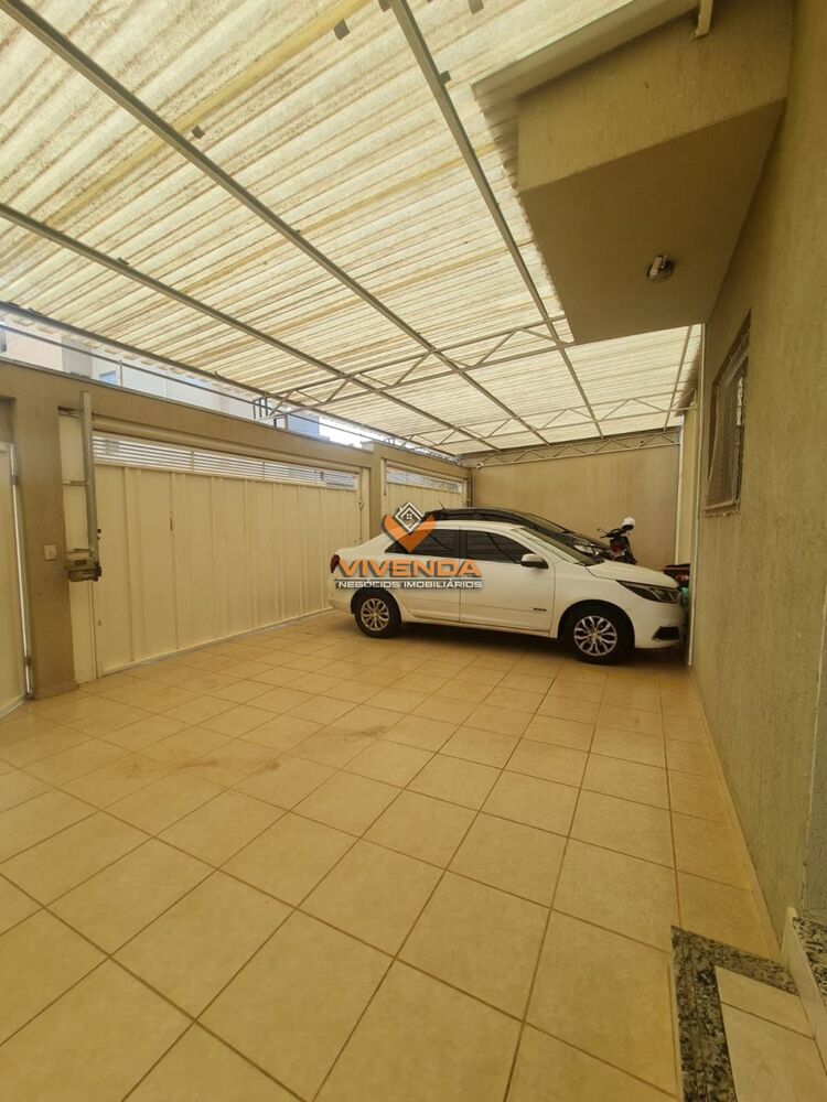 Apartamento à venda com 3 quartos, 100m² - Foto 1