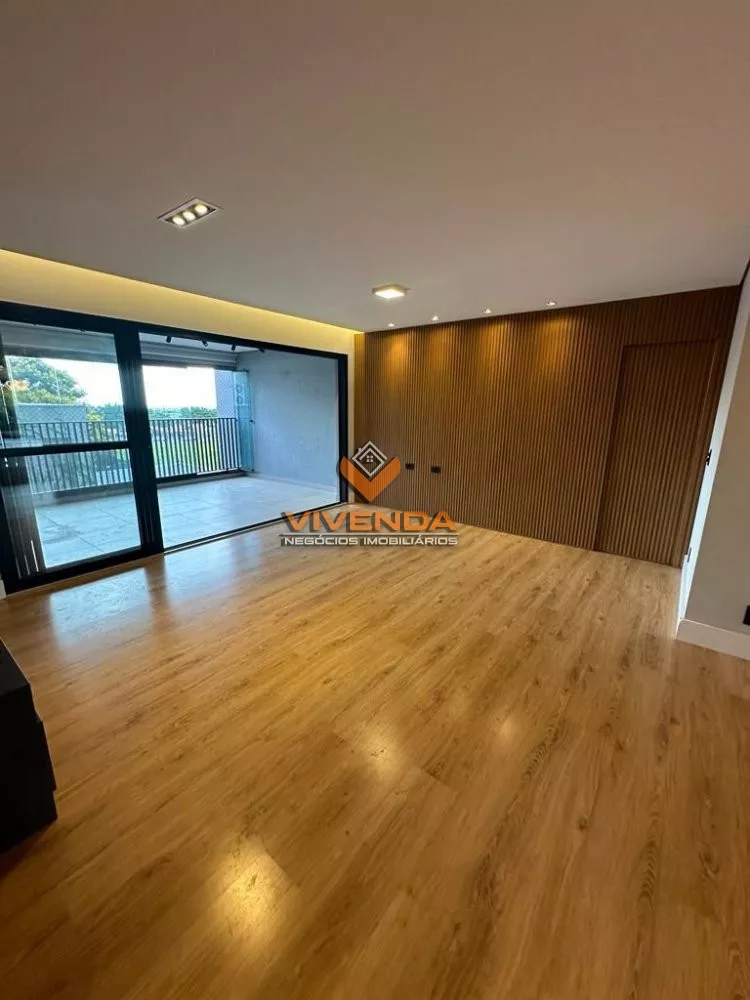 Apartamento à venda com 3 quartos, 127m² - Foto 2