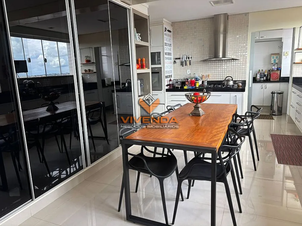 Apartamento, 4 quartos, 261 m² - Foto 2