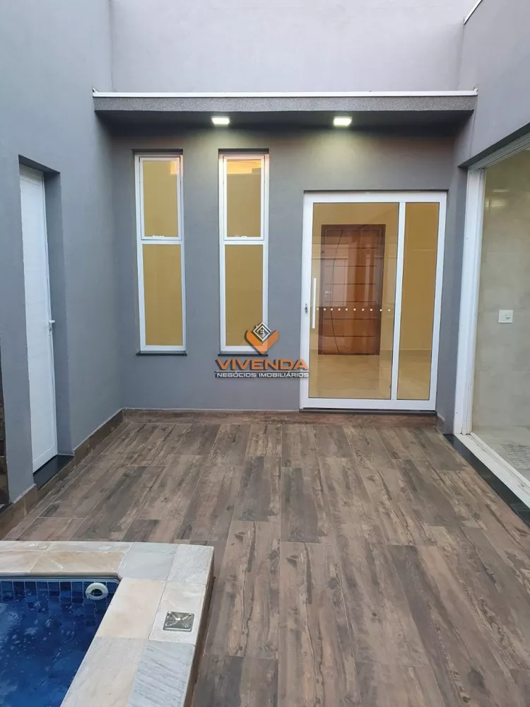 Casa à venda com 3 quartos, 150m² - Foto 4