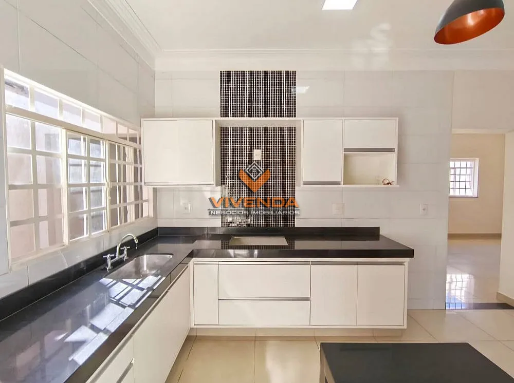 Casa, 3 quartos, 178 m² - Foto 4