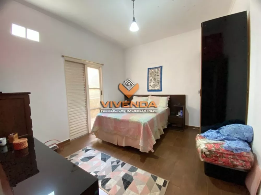 Casa à venda com 3 quartos, 250m² - Foto 8