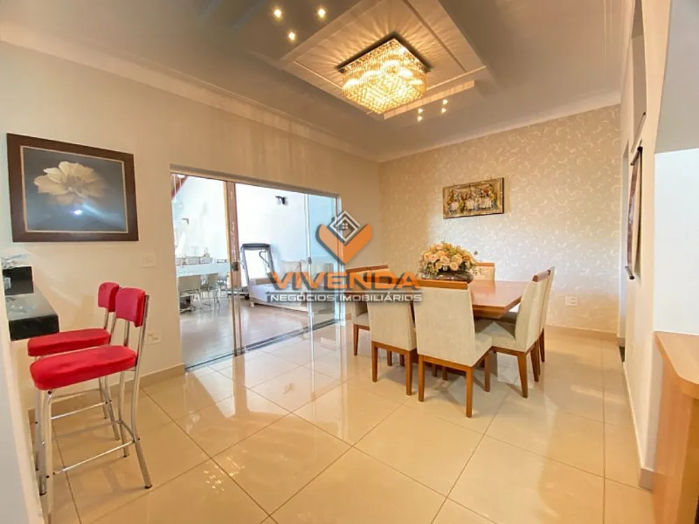 Casa, 3 quartos, 323 m² - Foto 4
