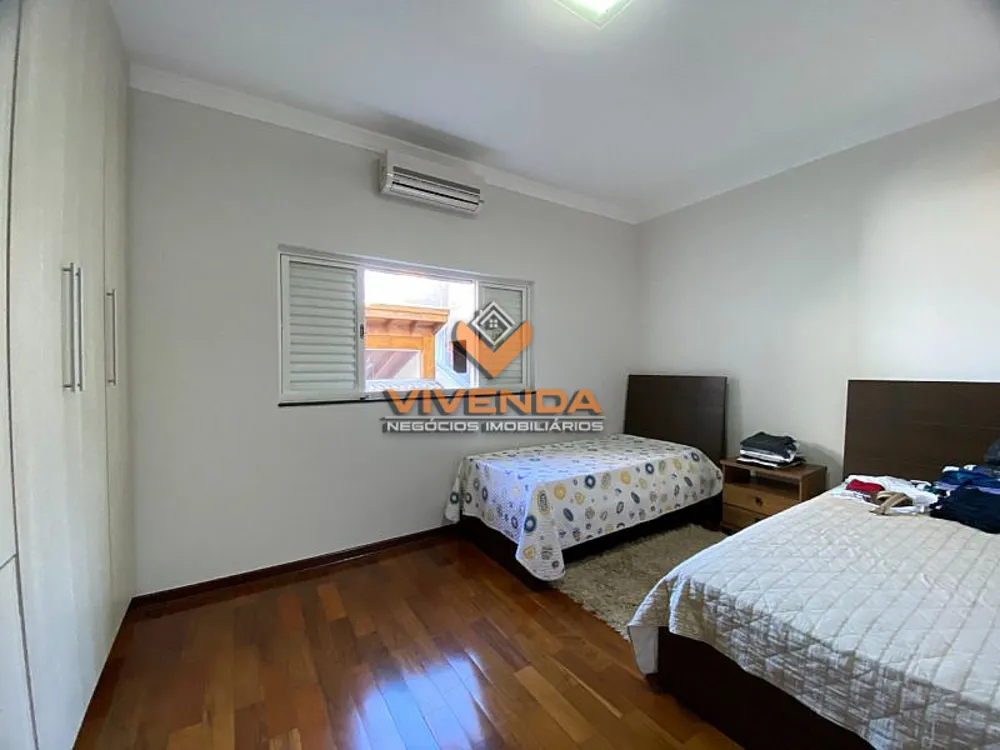 Casa, 3 quartos, 323 m² - Foto 11
