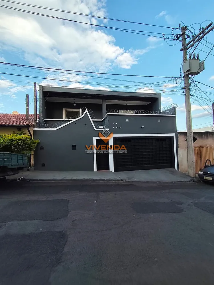 Casa, 4 quartos, 265 m² - Foto 1