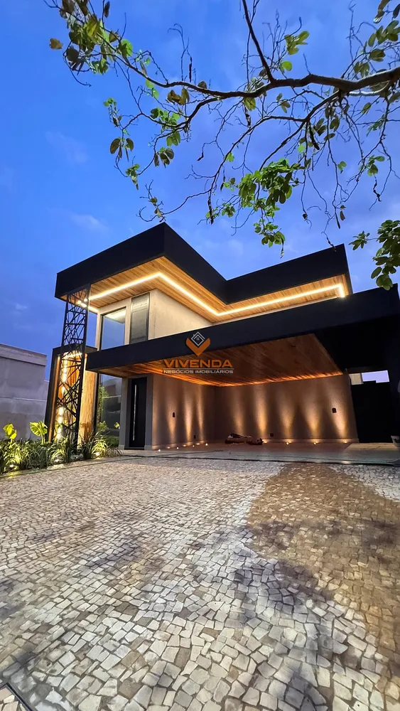 Casa, 3 quartos, 245 m² - Foto 2