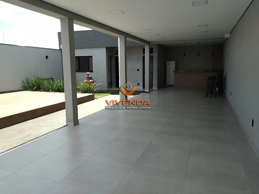 Casa, 1 quarto, 310 m² - Foto 1
