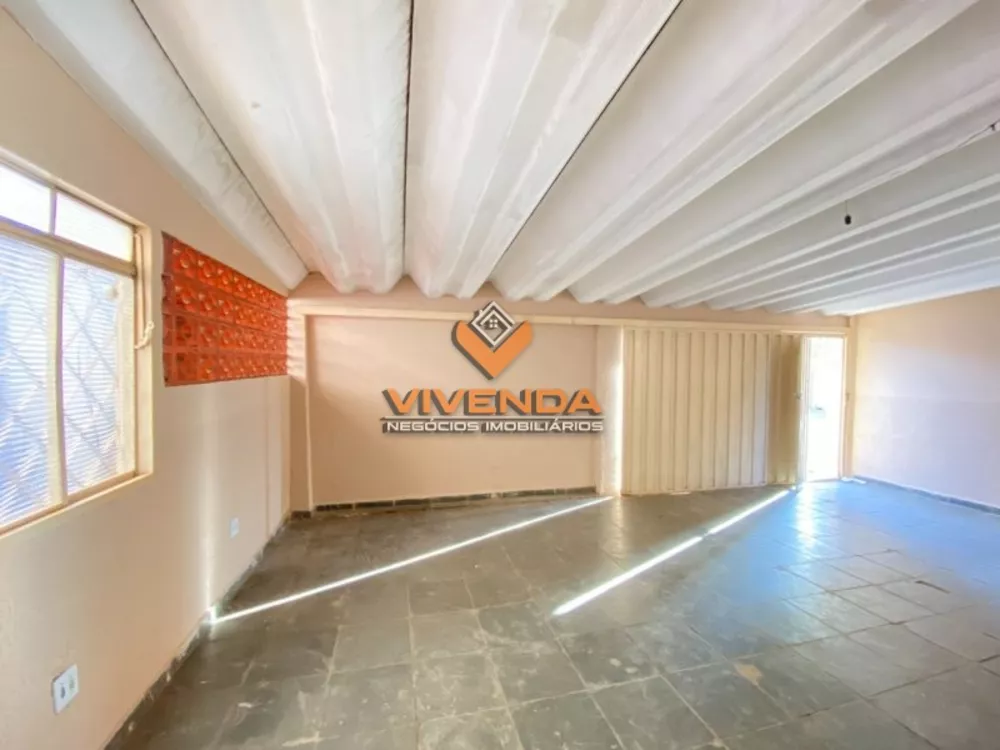 Casa à venda com 3 quartos, 185m² - Foto 4