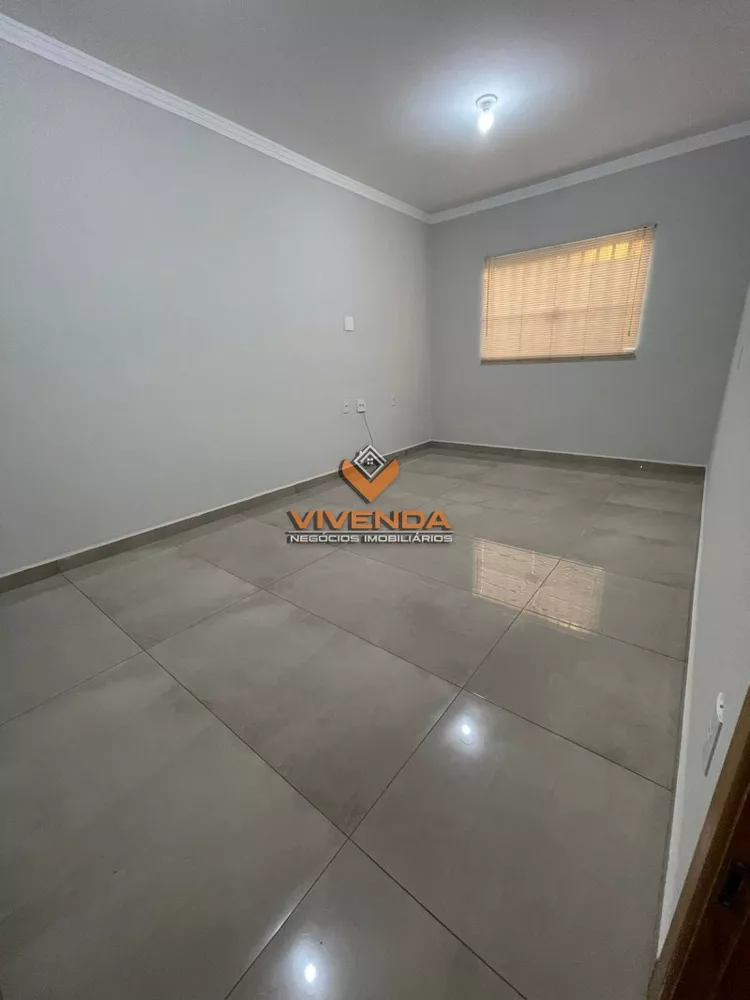 Apartamento à venda com 2 quartos, 65m² - Foto 3