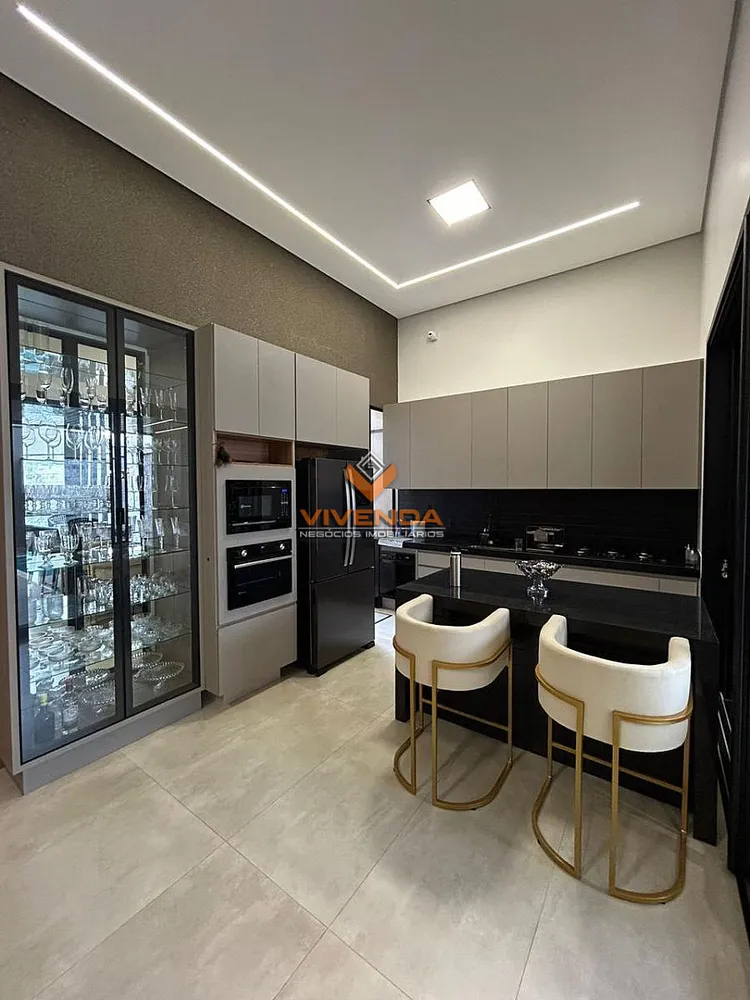 Casa, 3 quartos, 180 m² - Foto 4