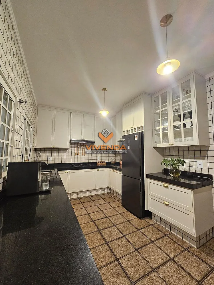 Casa, 3 quartos, 200 m² - Foto 4