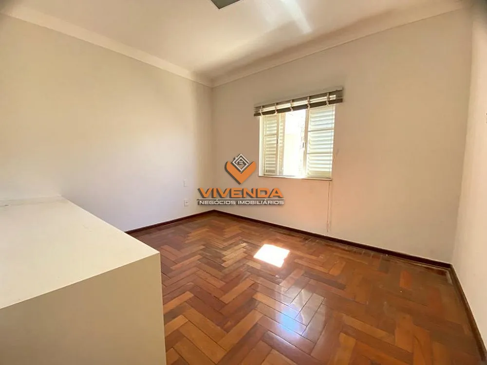 Casa, 4 quartos, 350 m² - Foto 4