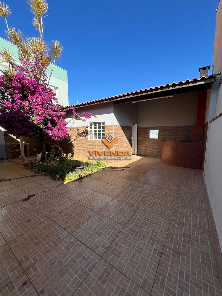Casa, 3 quartos, 175 m² - Foto 2