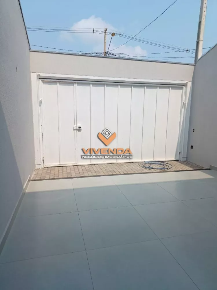 Casa à venda com 3 quartos, 81m² - Foto 2