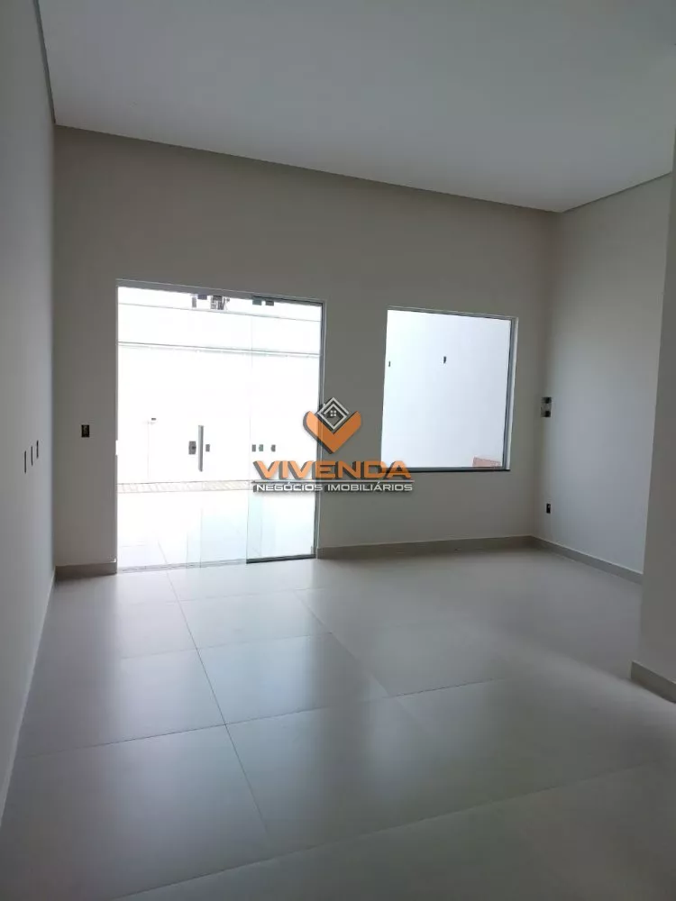 Casa à venda com 3 quartos, 81m² - Foto 3