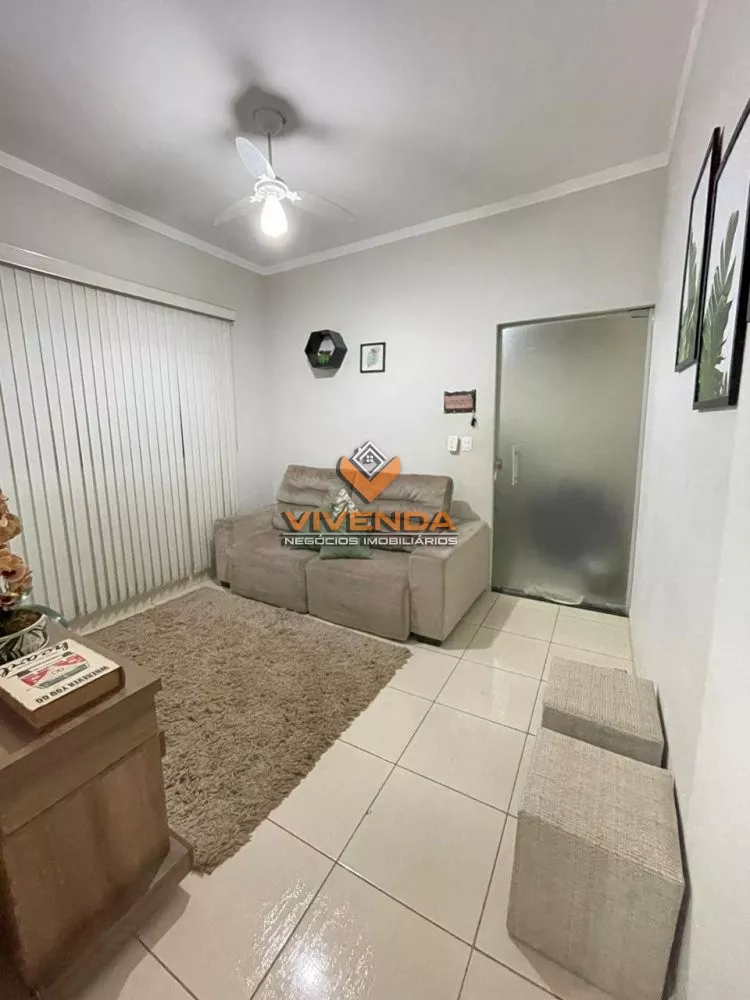 Casa à venda com 3 quartos, 125m² - Foto 2