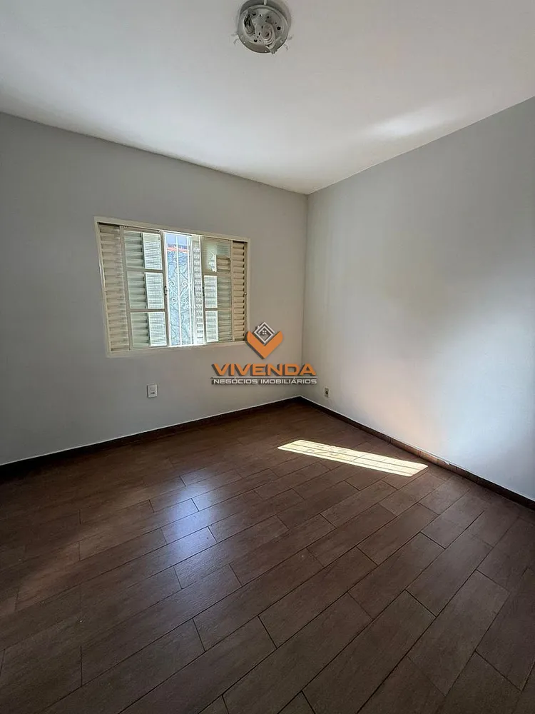 Casa, 5 quartos, 260 m² - Foto 11