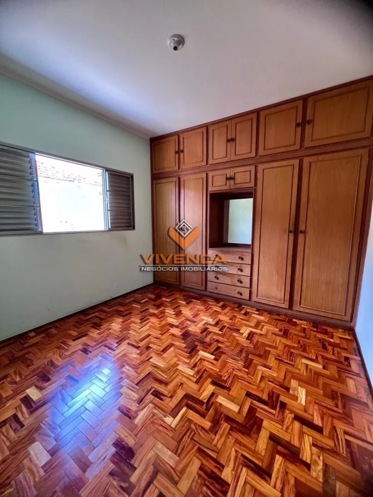 Casa à venda com 3 quartos, 171m² - Foto 4