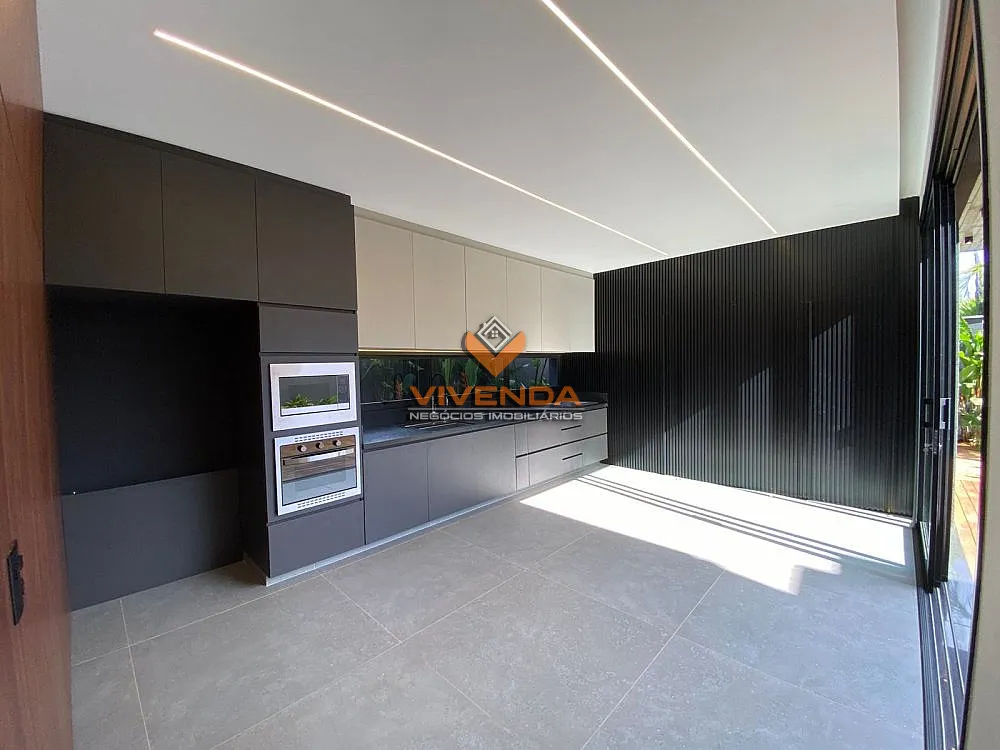 Casa, 3 quartos, 215 m² - Foto 4