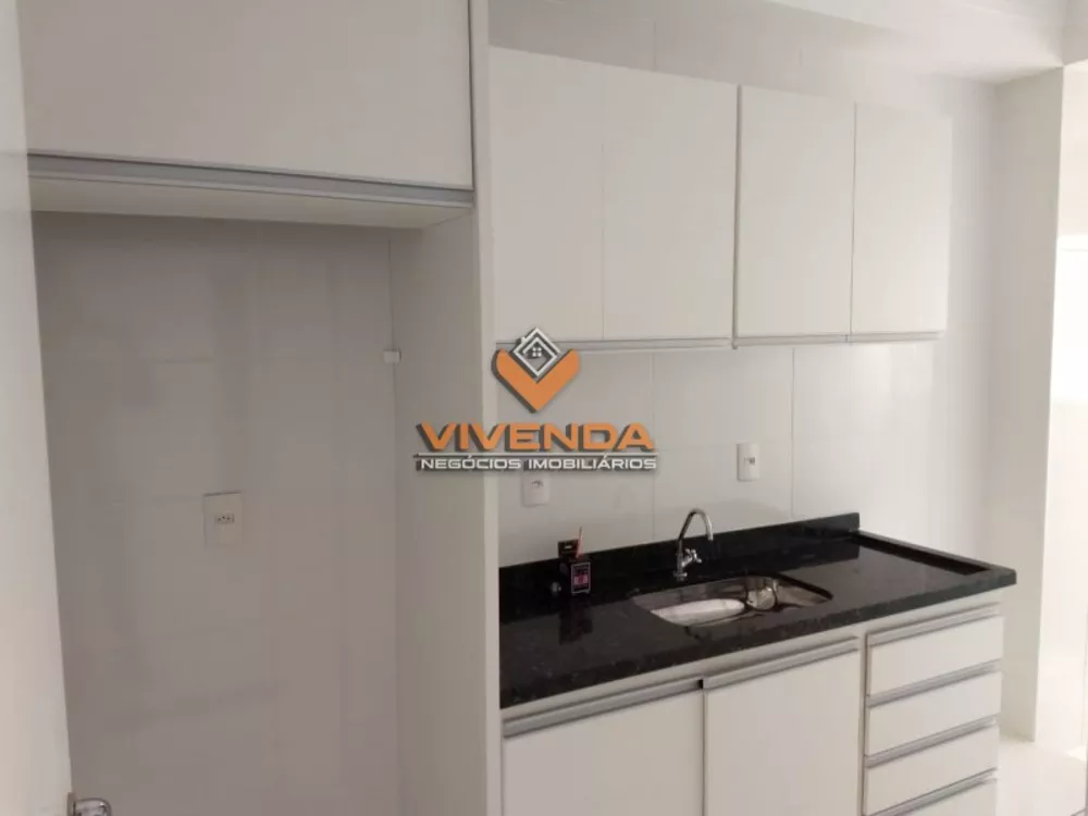 Apartamento à venda com 2 quartos, 60m² - Foto 2