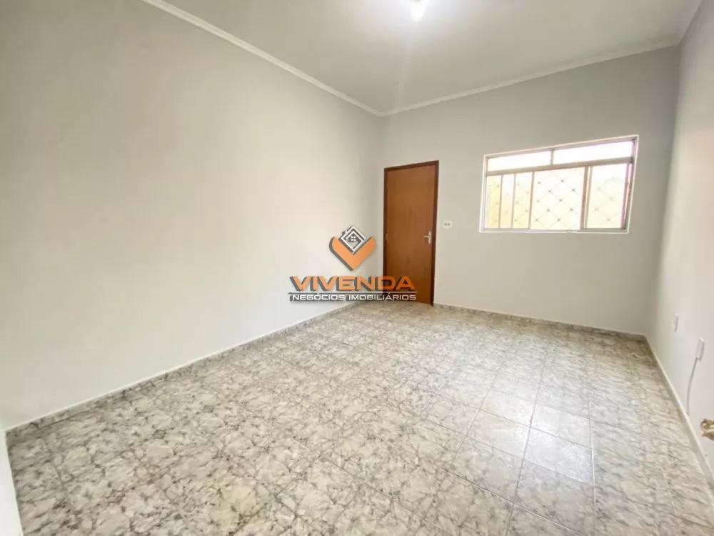 Apartamento à venda com 2 quartos, 76m² - Foto 1