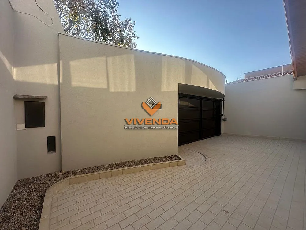 Casa, 3 quartos, 169 m² - Foto 1