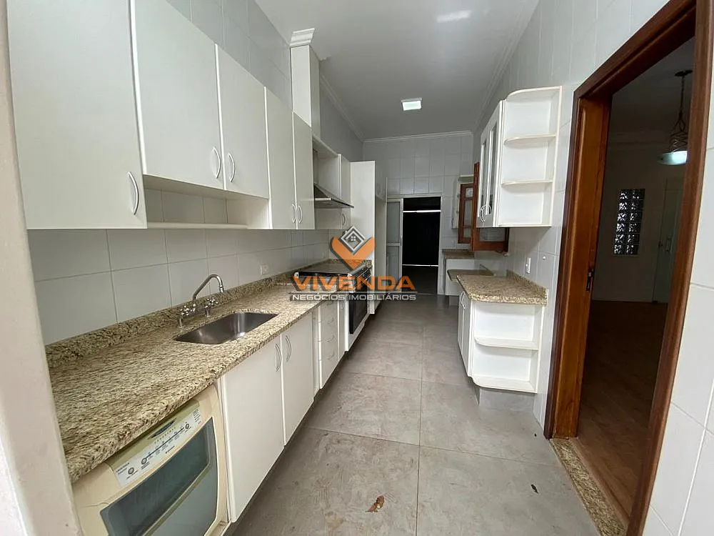 Casa, 3 quartos, 232 m² - Foto 4