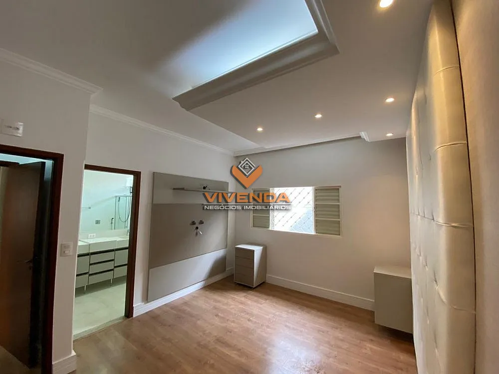 Casa, 3 quartos, 232 m² - Foto 7