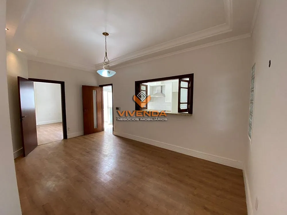 Casa, 3 quartos, 232 m² - Foto 2