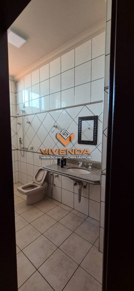Casa, 4 quartos, 480 m² - Foto 1