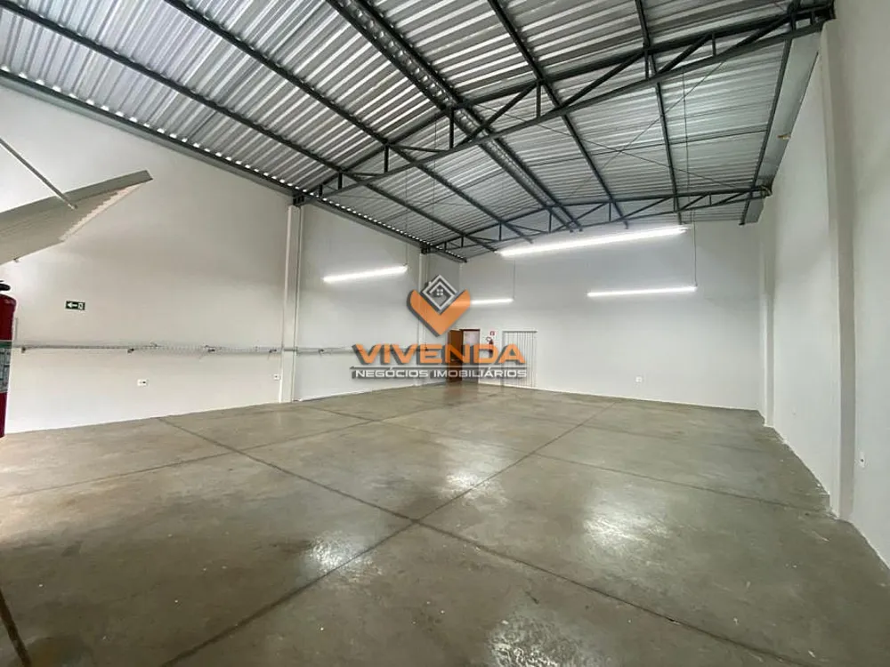 Depósito-Galpão, 200 m² - Foto 1