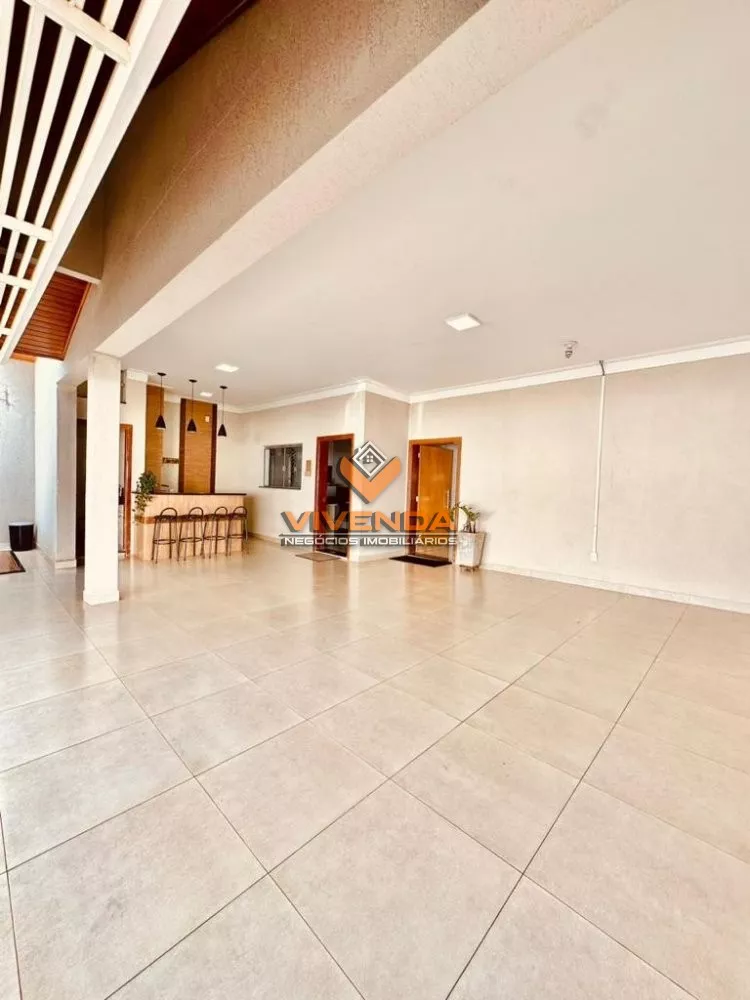 Casa à venda com 3 quartos, 169m² - Foto 1