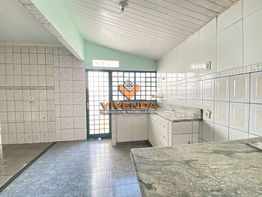 Casa, 4 quartos, 200 m² - Foto 4