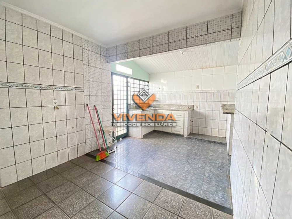 Casa, 4 quartos, 200 m² - Foto 3