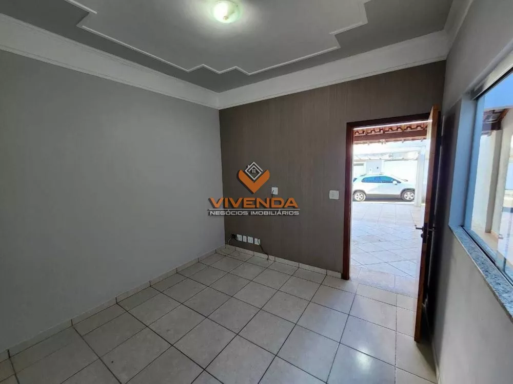 Casa à venda com 2 quartos, 125m² - Foto 4