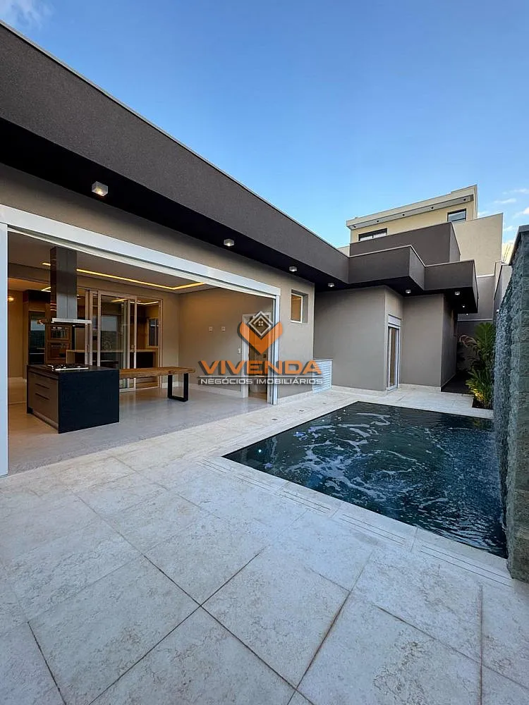 Casa, 3 quartos, 216 m² - Foto 4
